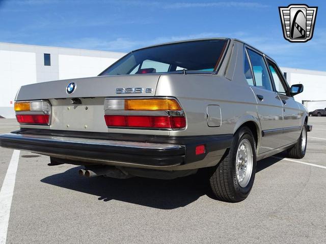 Photo of 1988 Bronzit BMW 528