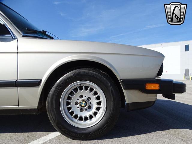 Photo of 1988 Bronzit BMW 528
