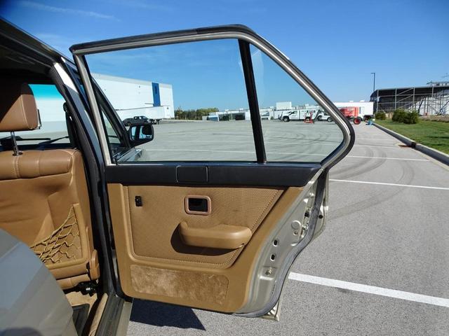 Photo of 1988 Bronzit BMW 528