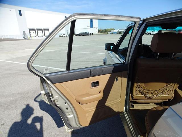 Photo of 1988 Bronzit BMW 528