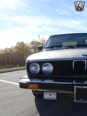 Photo of 1988 Bronzit BMW 528