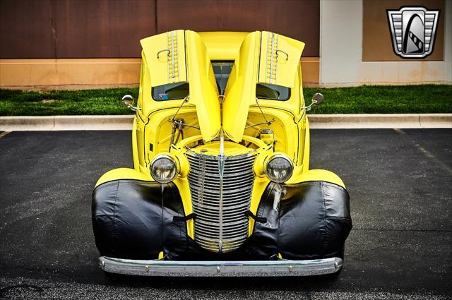 Photo of 1938 Yellow Chevrolet Master