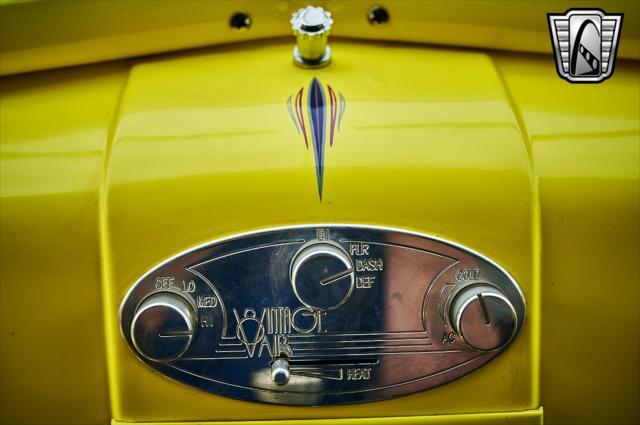 Photo of 1938 Yellow Chevrolet Master