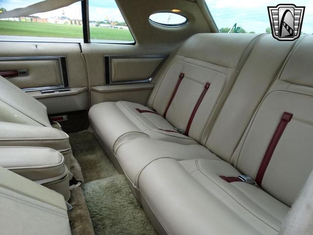 Photo of 1978 Champagne Lincoln Continental