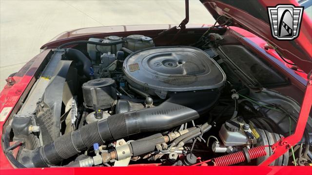 Photo of 1987 Red Mercedes-Benz 560SL