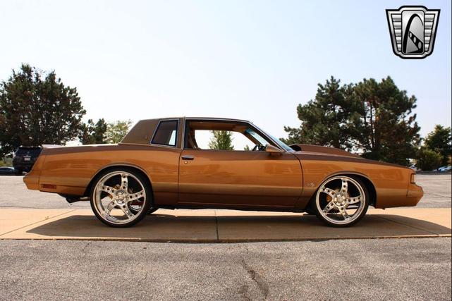 Photo of 1987 Gold Chevrolet Monte Carlo