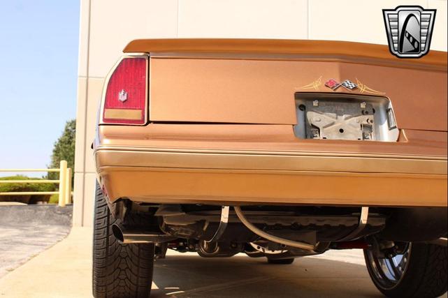 Photo of 1987 Gold Chevrolet Monte Carlo