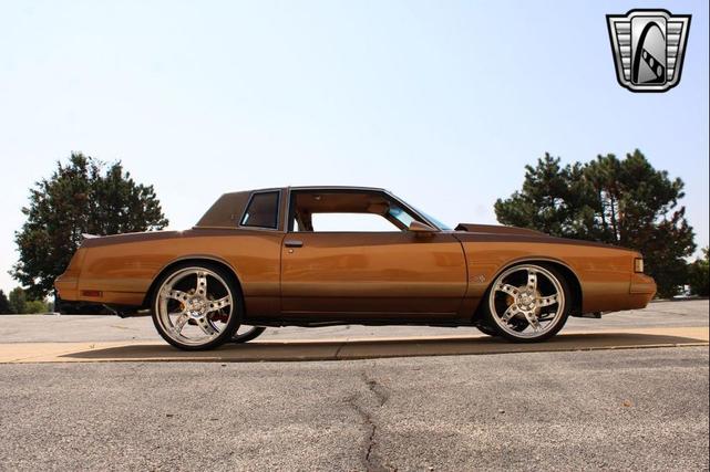 Photo of 1987 Gold Chevrolet Monte Carlo