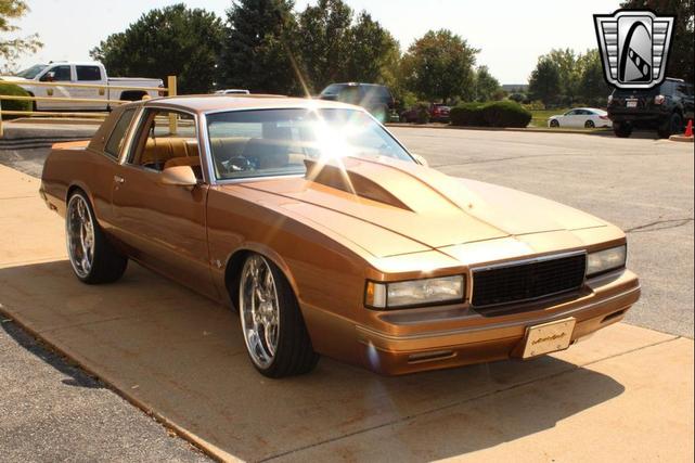 Photo of 1987 Gold Chevrolet Monte Carlo