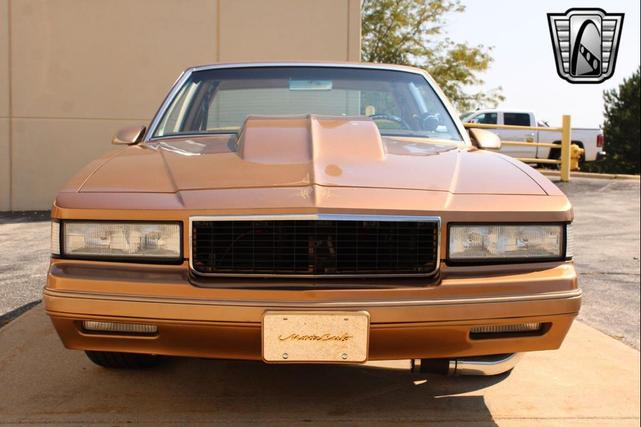 Photo of 1987 Gold Chevrolet Monte Carlo