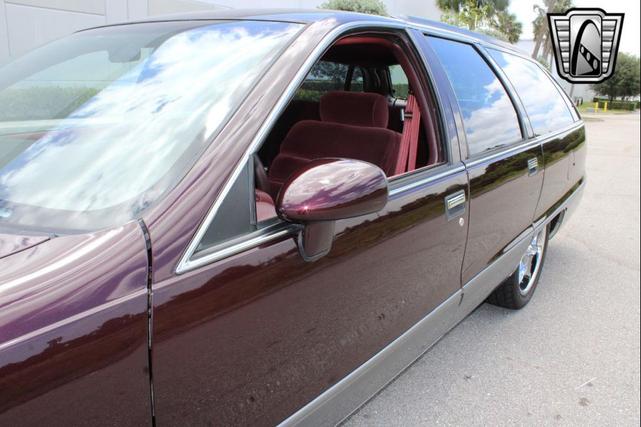 Photo of 1994 Burgundy Chevrolet Caprice