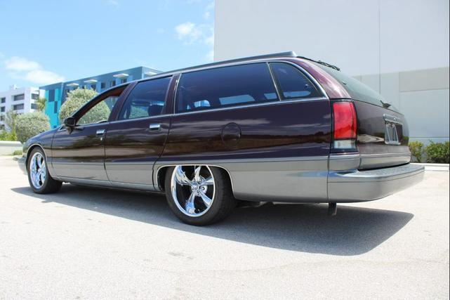 Photo of 1994 Burgundy Chevrolet Caprice
