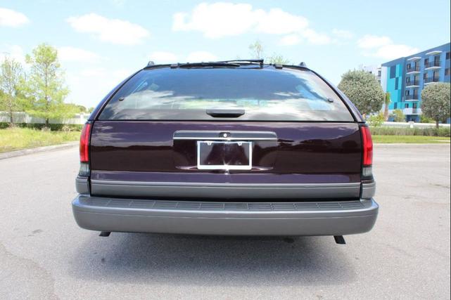 Photo of 1994 Burgundy Chevrolet Caprice
