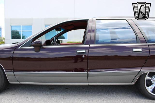 Photo of 1994 Burgundy Chevrolet Caprice