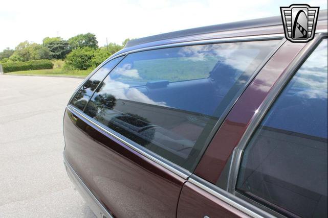 Photo of 1994 Burgundy Chevrolet Caprice