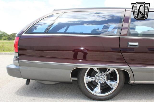Photo of 1994 Burgundy Chevrolet Caprice
