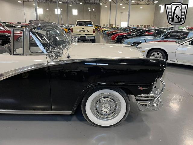 Photo of 1956 White/Black Ford Fairlane