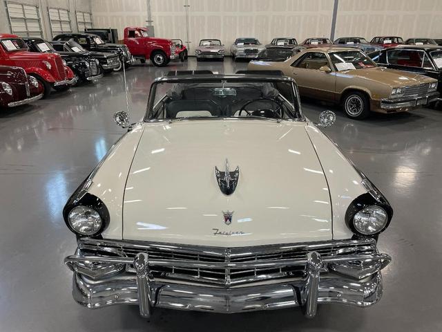 Photo of 1956 White/Black Ford Fairlane