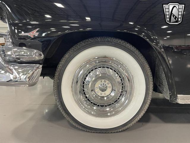 Photo of 1956 White/Black Ford Fairlane
