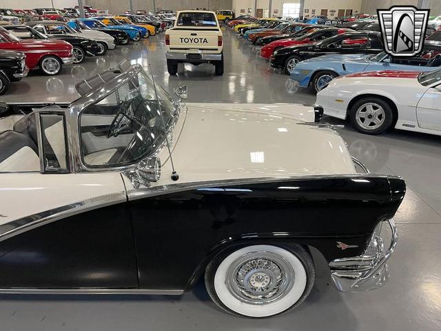 Photo of 1956 White/Black Ford Fairlane