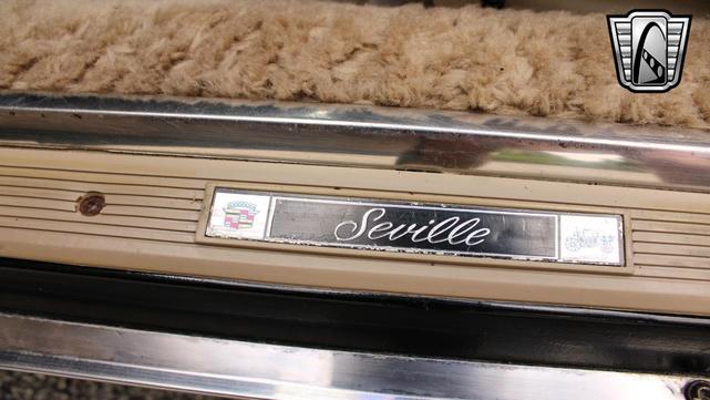 Photo of 1985 Black Cadillac Seville