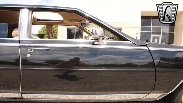 Photo of 1985 Black Cadillac Seville