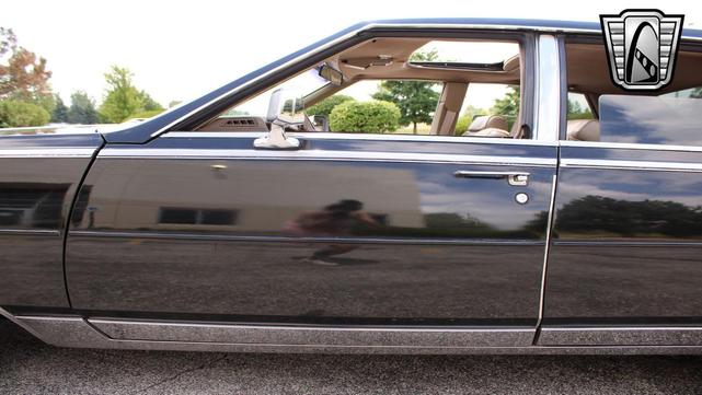 Photo of 1985 Black Cadillac Seville