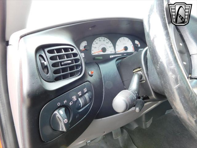 Photo of 1999 Inferno Red Ford F-150