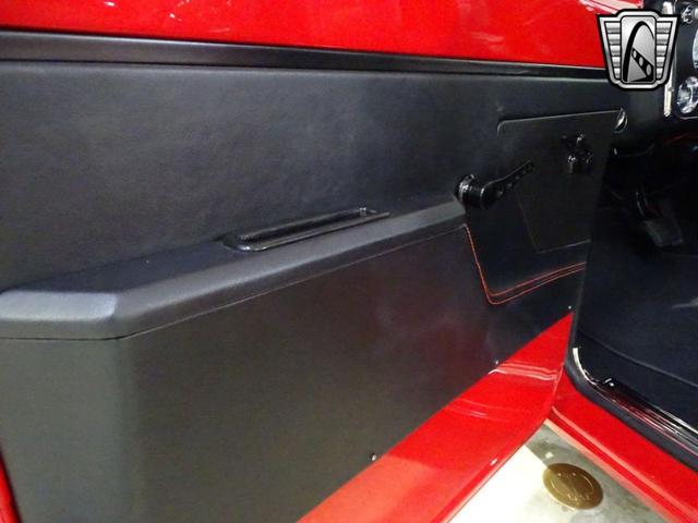 Photo of 1971 Red Chevrolet C10/K10