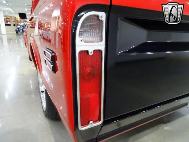 Photo of 1971 Red Chevrolet C10/K10