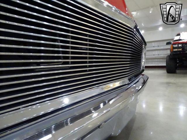 Photo of 1971 Red Chevrolet C10/K10