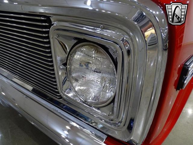 Photo of 1971 Red Chevrolet C10/K10