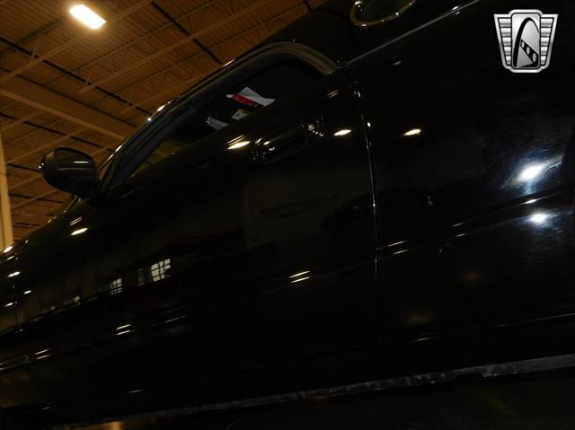 Photo of 2002 Evening Black Ford Thunderbird