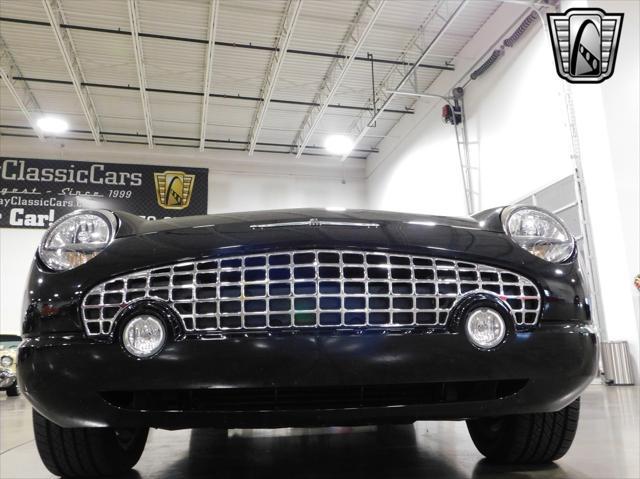 Photo of 2002 Evening Black Ford Thunderbird