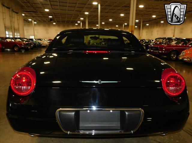 Photo of 2002 Evening Black Ford Thunderbird