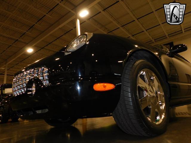 Photo of 2002 Evening Black Ford Thunderbird