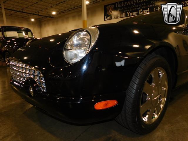 Photo of 2002 Evening Black Ford Thunderbird