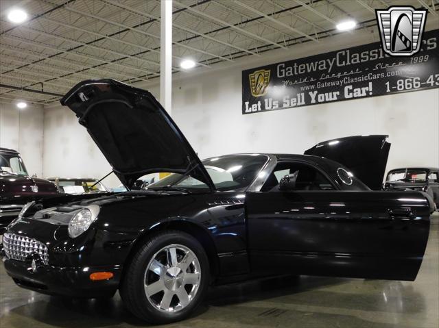 Photo of 2002 Evening Black Ford Thunderbird