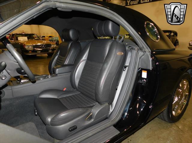Photo of 2002 Evening Black Ford Thunderbird