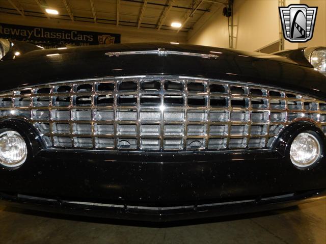 Photo of 2002 Evening Black Ford Thunderbird