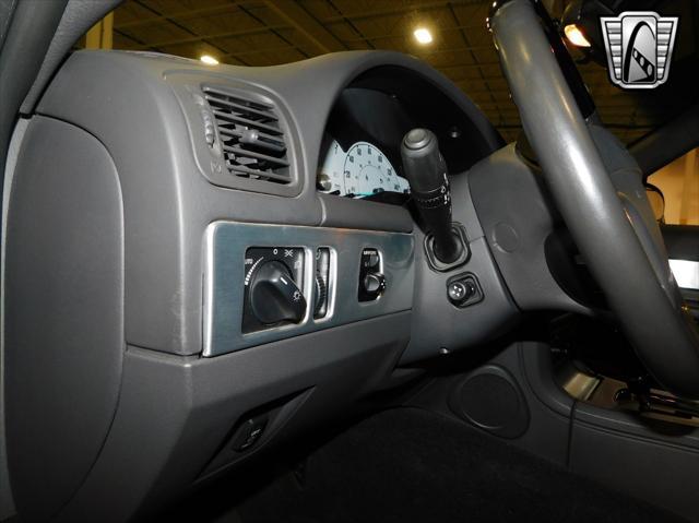 Photo of 2002 Evening Black Ford Thunderbird