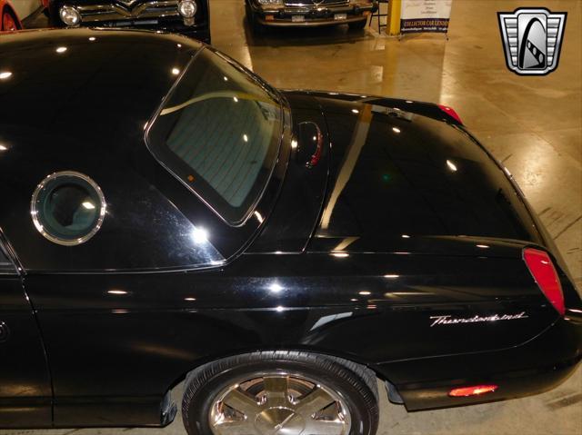 Photo of 2002 Evening Black Ford Thunderbird