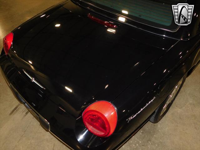Photo of 2002 Evening Black Ford Thunderbird