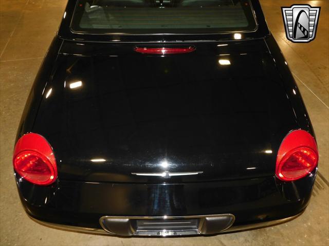 Photo of 2002 Evening Black Ford Thunderbird