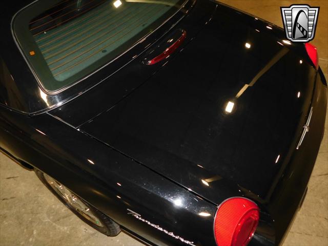 Photo of 2002 Evening Black Ford Thunderbird