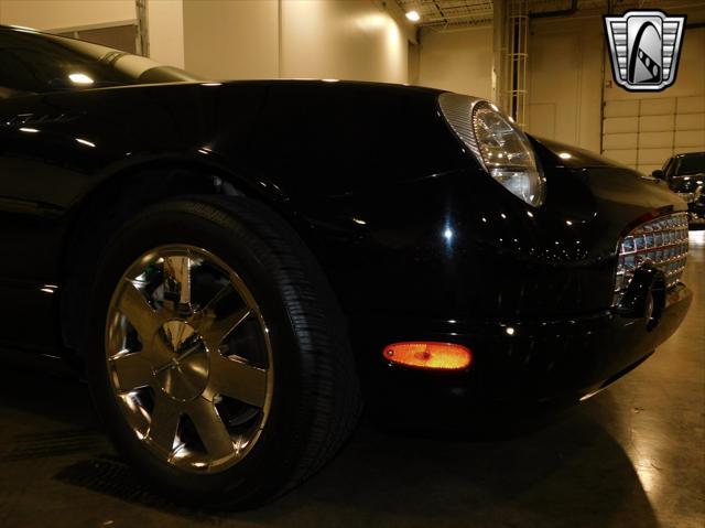 Photo of 2002 Evening Black Ford Thunderbird