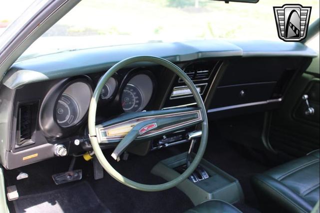 Photo of 1972 White Ford Mustang
