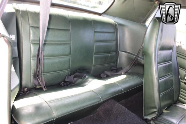 Photo of 1972 White Ford Mustang