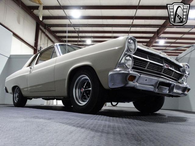 Photo of 1967 White Ford Fairlane