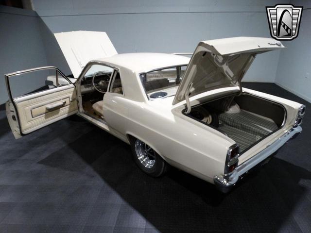 Photo of 1967 White Ford Fairlane